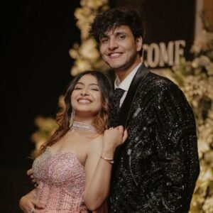 🍸 About Cocktail Party Outfit